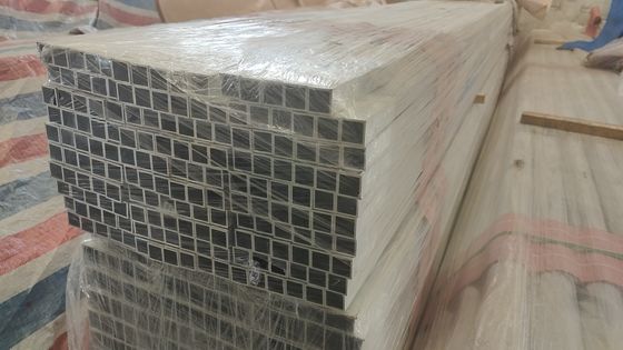 42.4mm 40mm x 40mmのステンレス鋼の管の管の精密ASTM A312 TP304L 168.3X7.11X6000mm